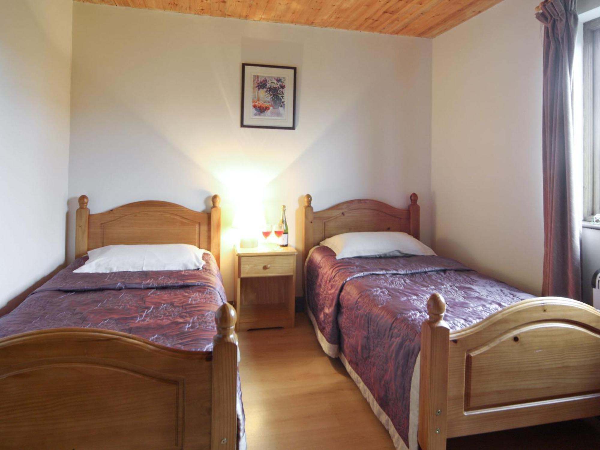 Penybont Woodside Lodge - Hw7520 מראה חיצוני תמונה
